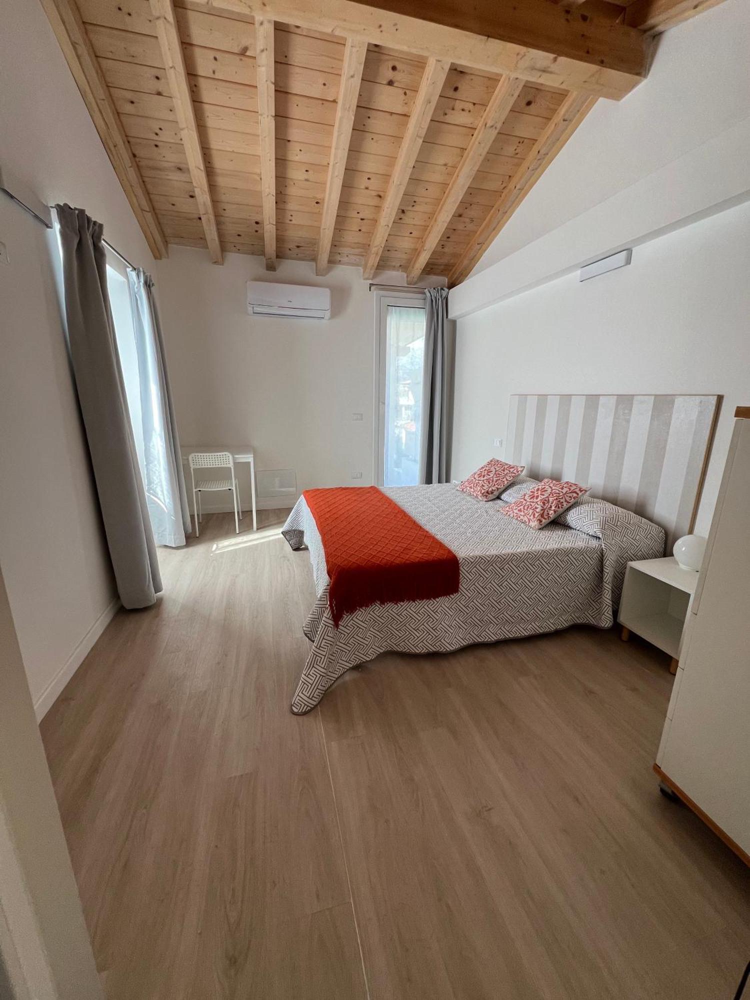 Aranceto 10 * Massa (Tuscany)